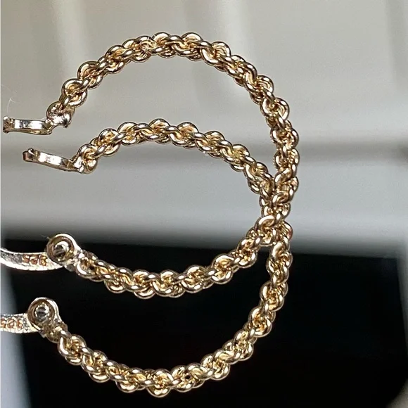 vintage yellow gold over 925 sterling silver hoop earrings. - Picture 4 of 15